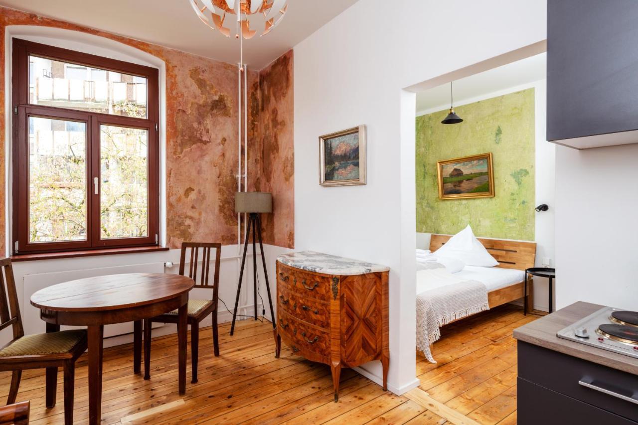 Kuenstlerzimmer Im Kulturhaus Haeselburg Gera Buitenkant foto