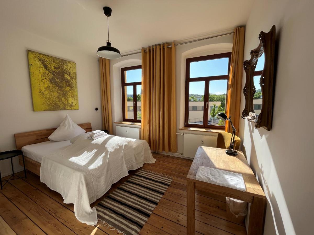Kuenstlerzimmer Im Kulturhaus Haeselburg Gera Buitenkant foto