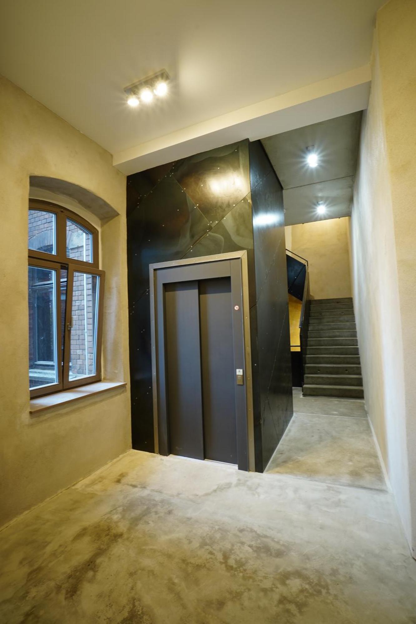 Kuenstlerzimmer Im Kulturhaus Haeselburg Gera Buitenkant foto