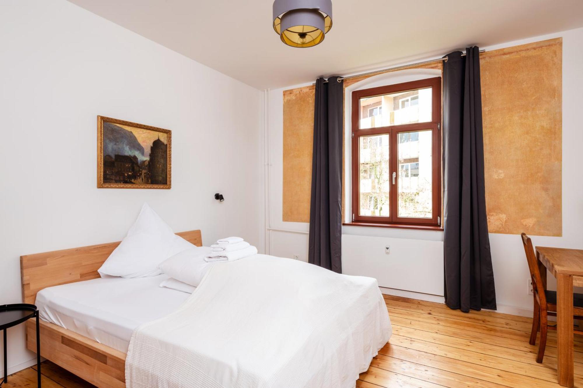 Kuenstlerzimmer Im Kulturhaus Haeselburg Gera Buitenkant foto