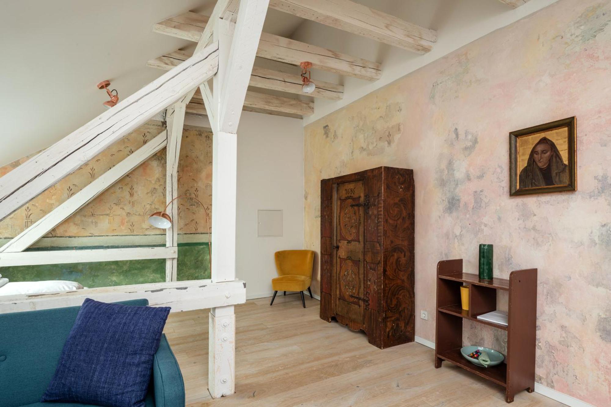 Kuenstlerzimmer Im Kulturhaus Haeselburg Gera Kamer foto